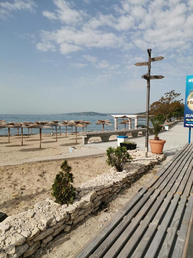 Guest House Katina Balchik Bagian luar foto