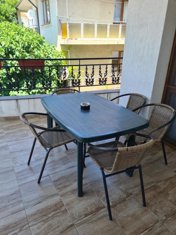 Guest House Katina Balchik Bagian luar foto