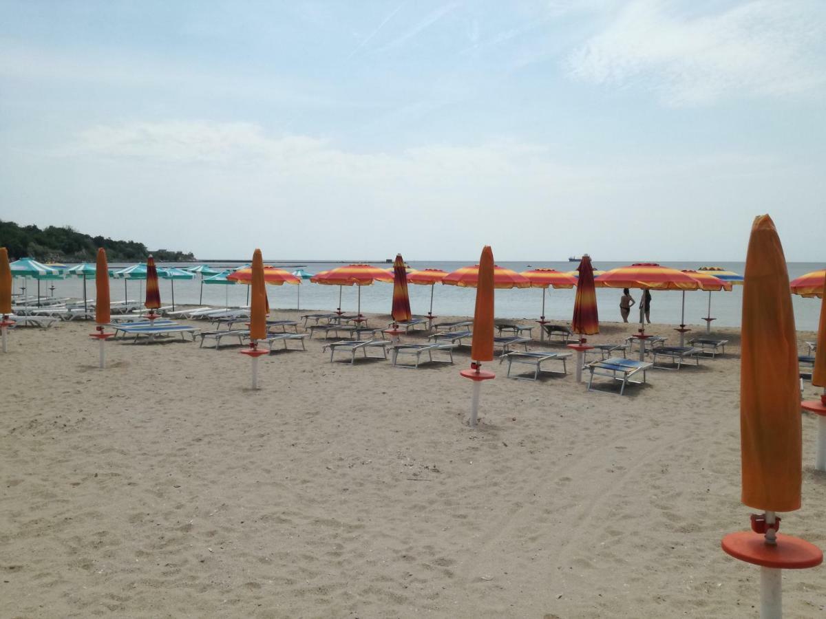 Guest House Katina Balchik Bagian luar foto